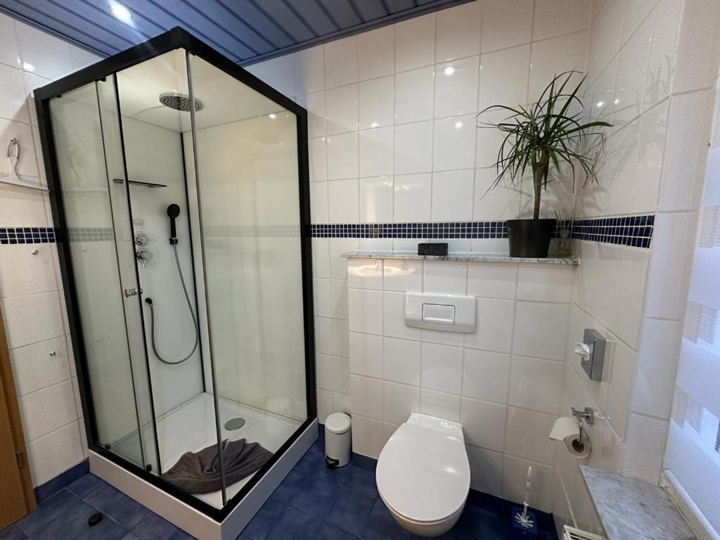 Christels Ferienwohnung 2 In Thale Mit Ueberdachter Terrasse, Kueche Mit Tv & Geschirrspueler Ngoại thất bức ảnh