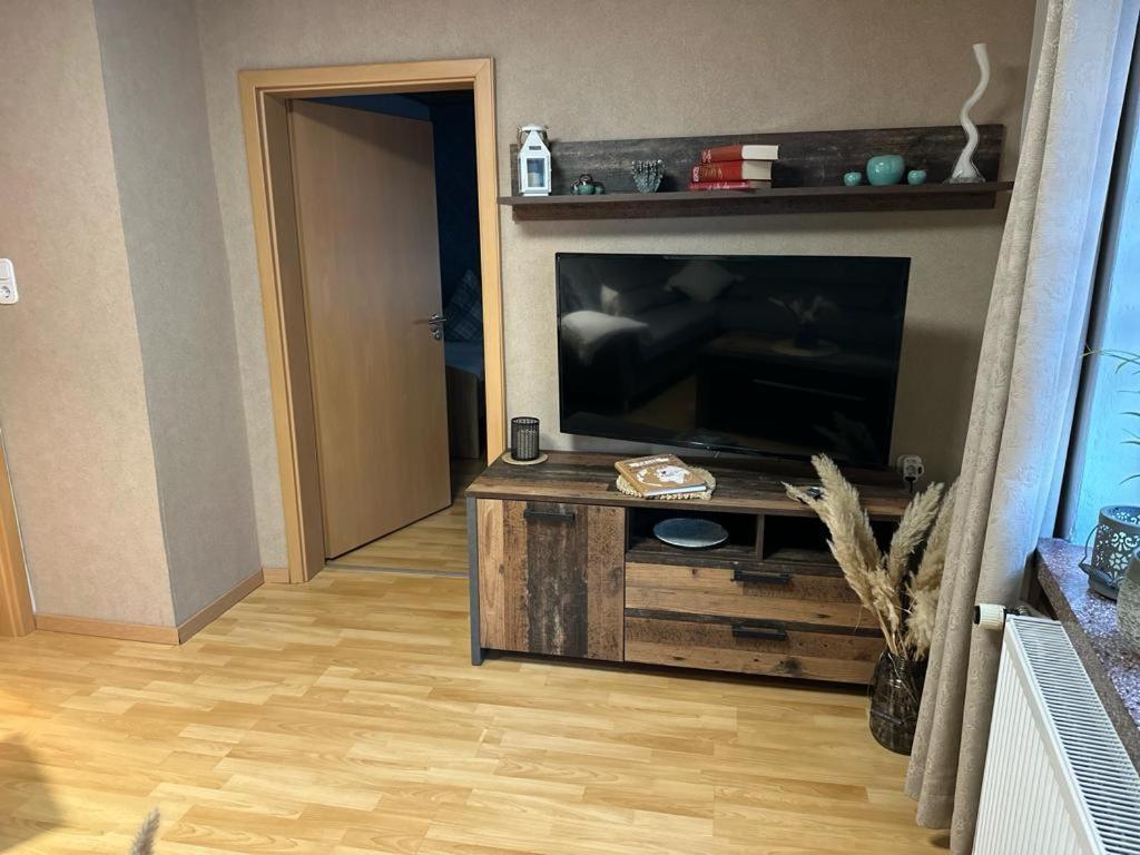 Christels Ferienwohnung 2 In Thale Mit Ueberdachter Terrasse, Kueche Mit Tv & Geschirrspueler Ngoại thất bức ảnh